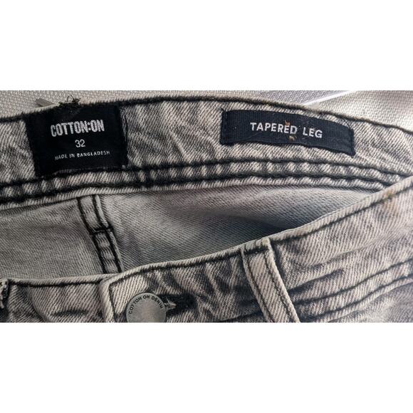 Cotton On Men’s Tapered Jeans 32 Faded Gray Modern Minimal Streetwear Denim - Picture 10 of 10